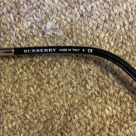 BURBERRY NWOT - Picture 4 of 5